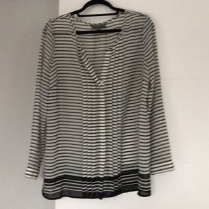 A Pea in the Pod Maternity Blouse